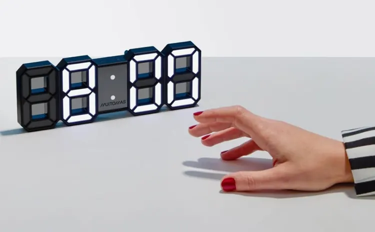 Neon horloge numérique — MUITOMAS, vue 1